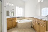 2227 Glenkirk Dr Burlington, NC 27215