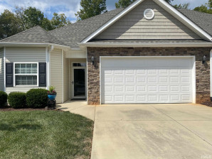 701 Village Lake Dr Mebane, NC 27302