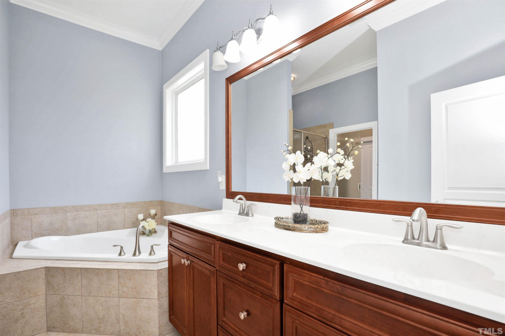 1017 Heritage Hills Way Wake Forest, NC 27587