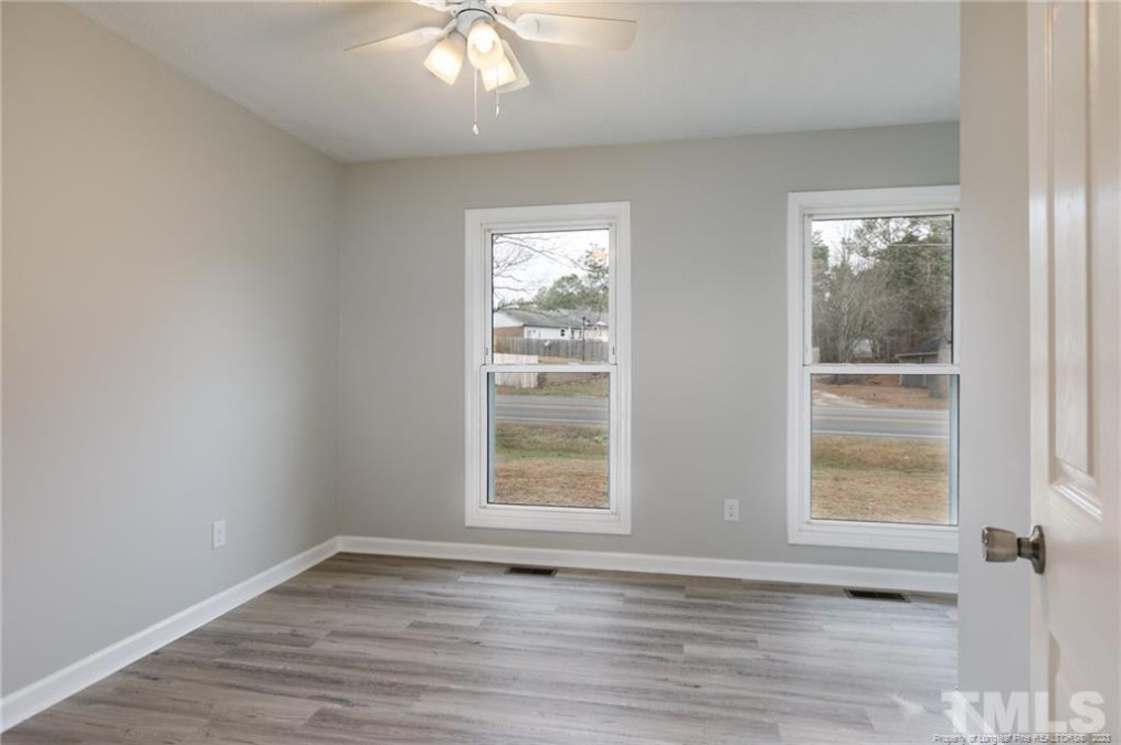 1139 Hoke Loop Rd, Fayetteville, NC 28314 Raleigh Realty