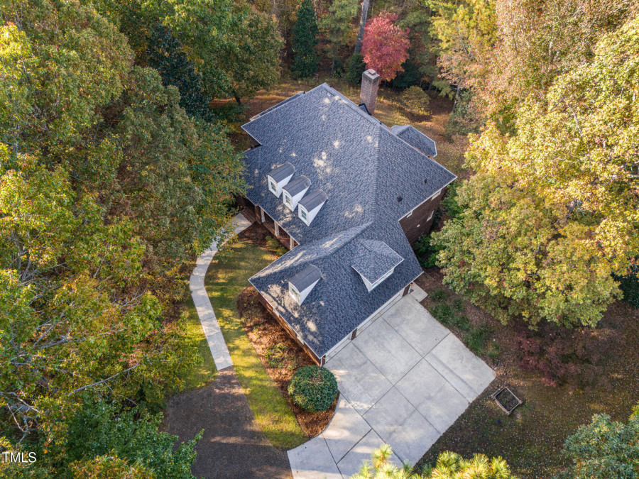 5504 Spring Bluffs Ln Raleigh, NC 27606