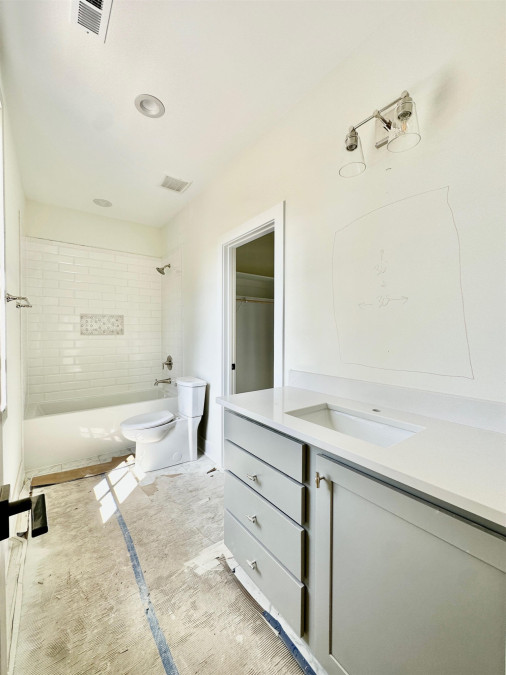 1212 Gunnison Pl Raleigh, NC 27609