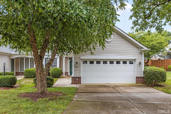 402 Sawgrass Ct Cary, NC 27519