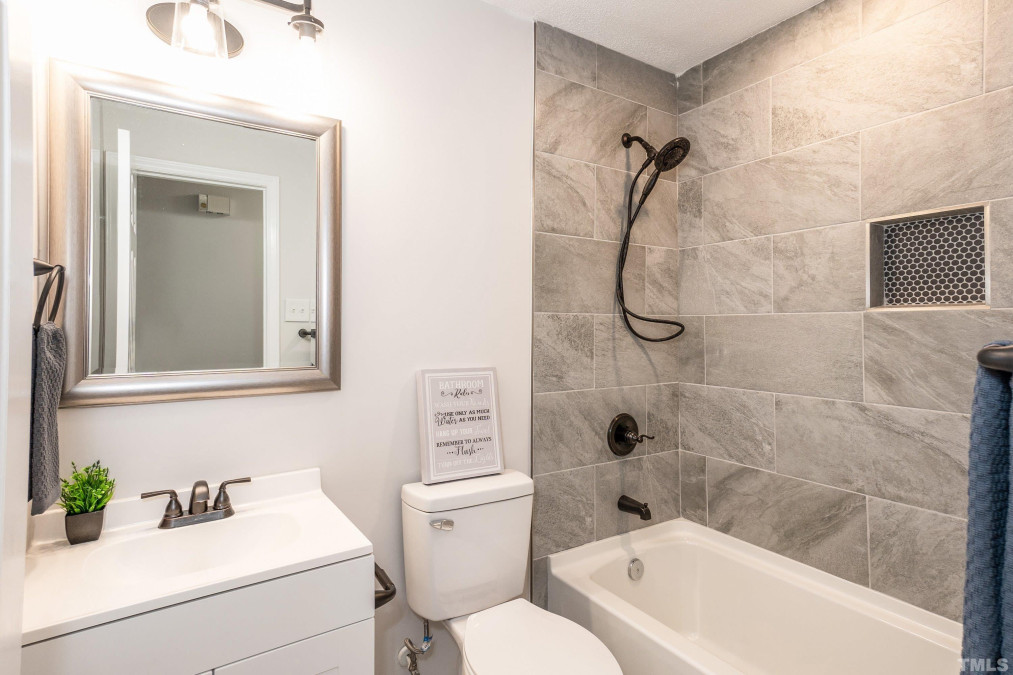 316 Wayne Cir Durham, NC 27707