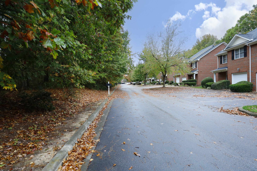140 Tuska Hills Holly Springs, NC 27540