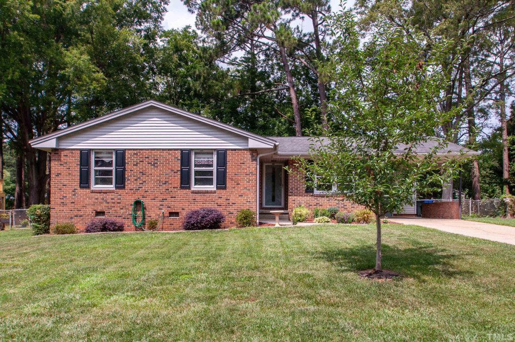 3705 Arrowwood Dr, Raleigh, NC 27604 Raleigh Realty