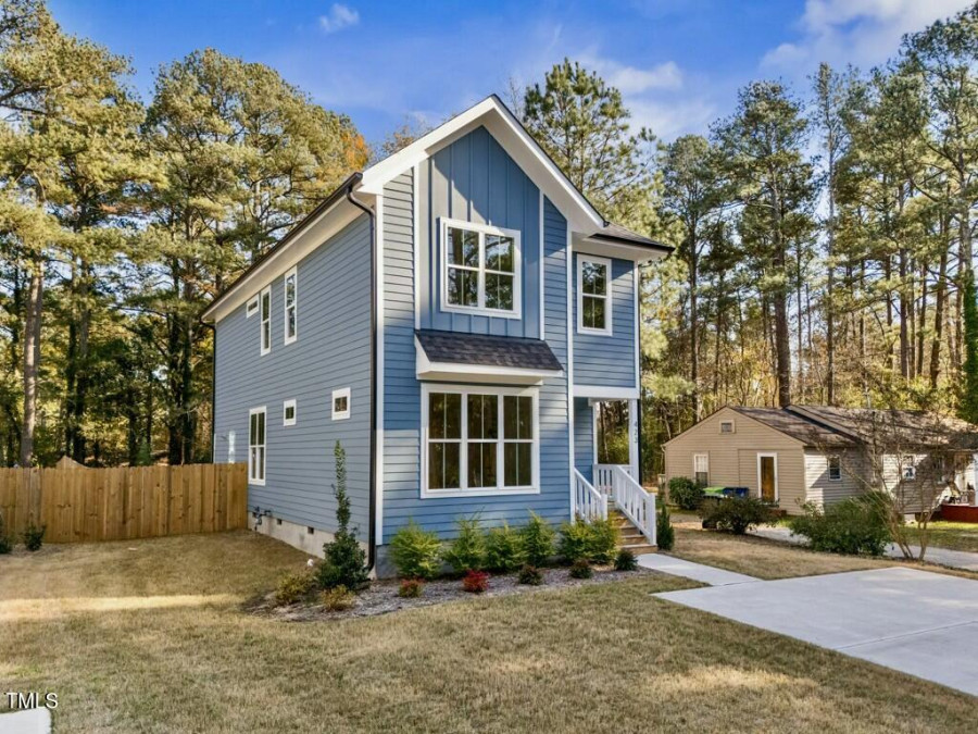 423 Rose Ln Raleigh, NC 27610