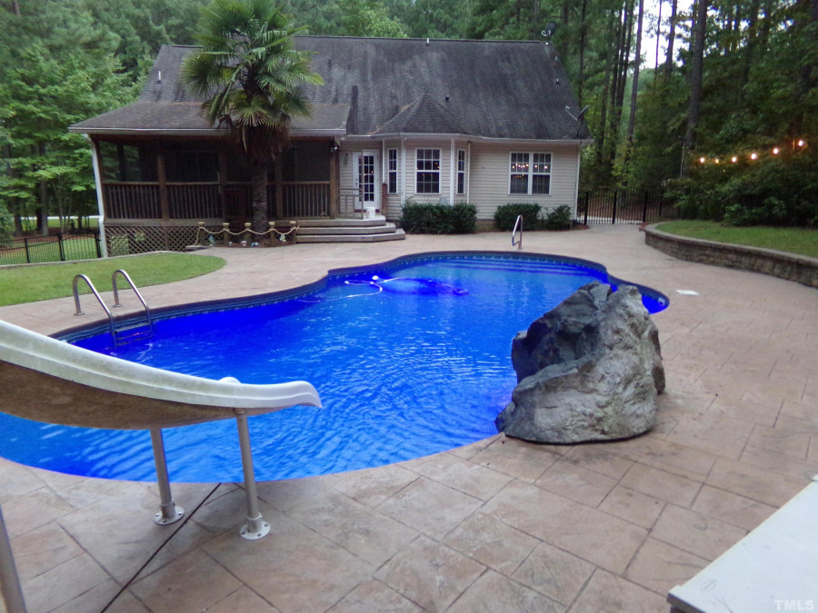 295 Spencers Gate Dr Youngsville, NC 27596