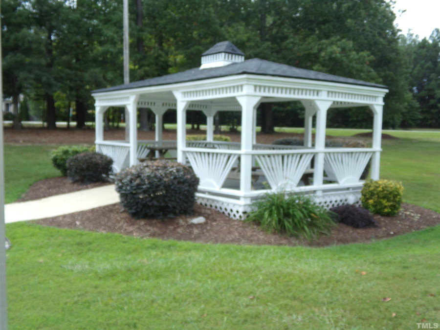 295 Spencers Gate Dr Youngsville, NC 27596