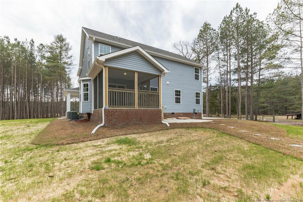 130 Sycamore Lakes Dr Wallace, NC 28466