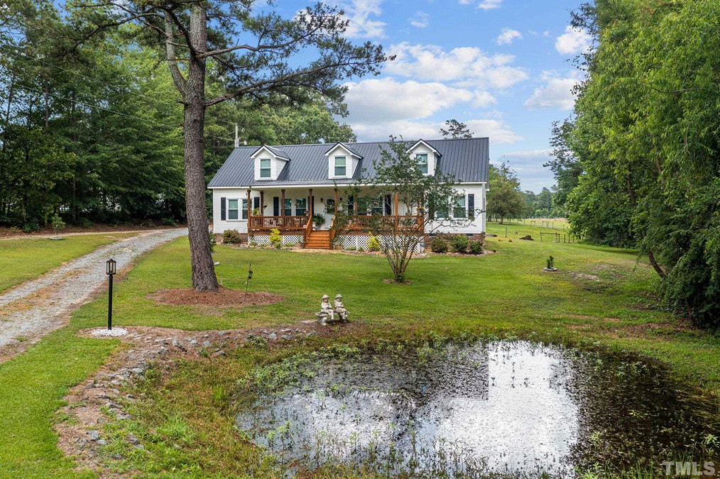 6297 Godwin Lake Rd Dunn, NC 28334