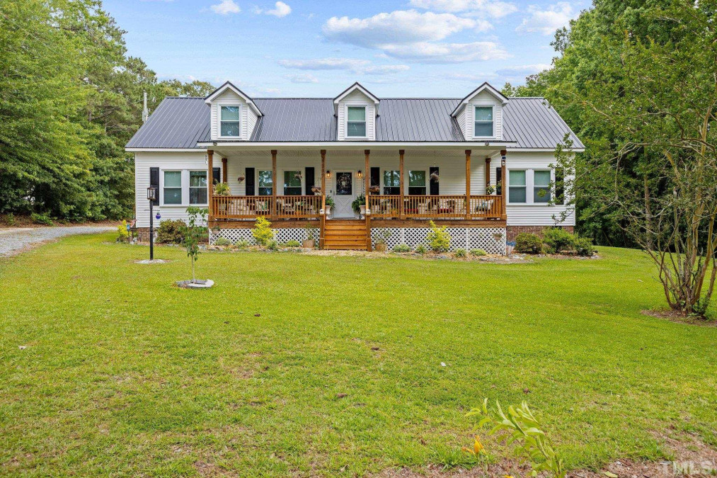6297 Godwin Lake Rd Dunn, NC 28334