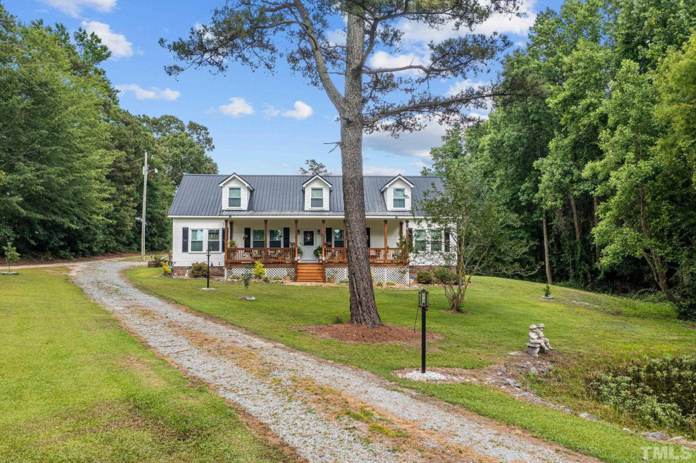 6297 Godwin Lake Rd Dunn, NC 28334
