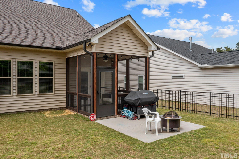 3 Meadowrue Ln Youngsville, NC 27596