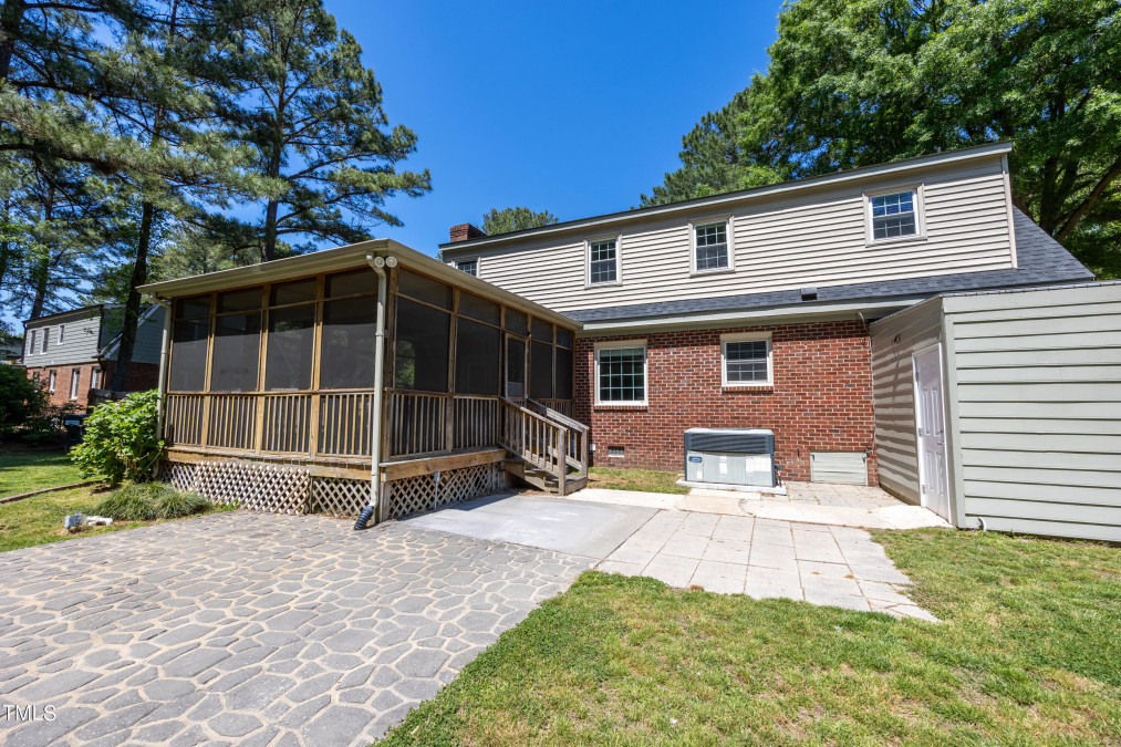 1313 Buxton Rd Wilson, NC 27896