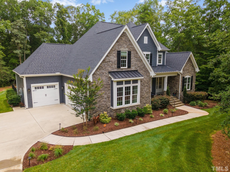 30 Ocoee Falls Dr Chapel Hill, NC 27517