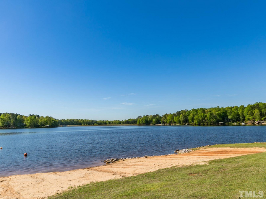 415 Shawnee Dr Louisburg, NC 27549