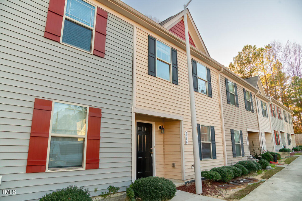 3540 Midway Island Ct Raleigh, NC 27610