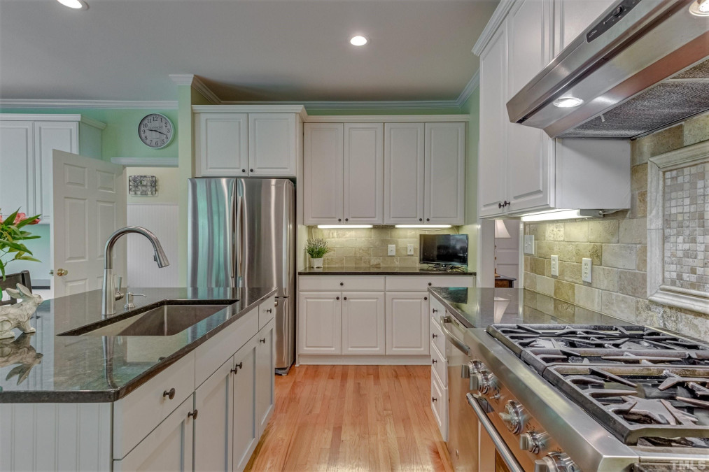 1009 Hawk Hollow Ln Wake Forest, NC 27587