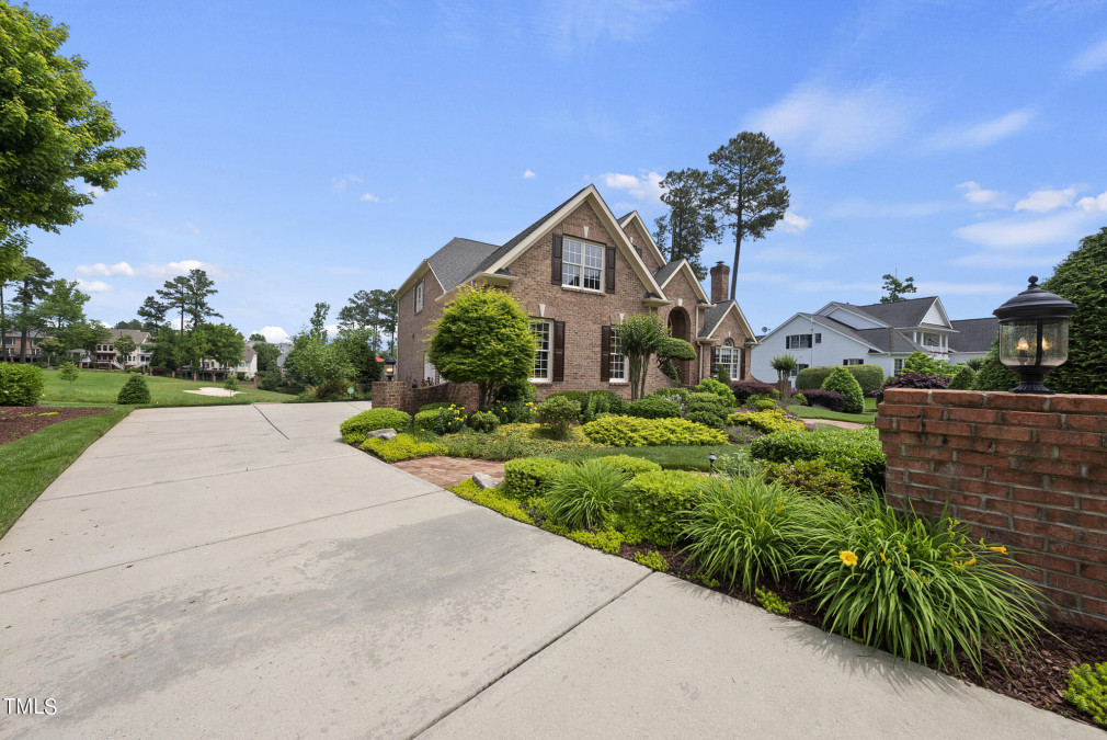 9216 Winged Thistle Ct Raleigh, NC 27617