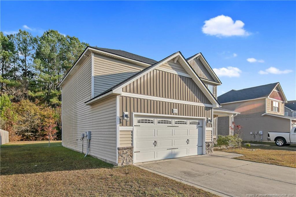 671 Roanoke Dr Raeford, NC 28376