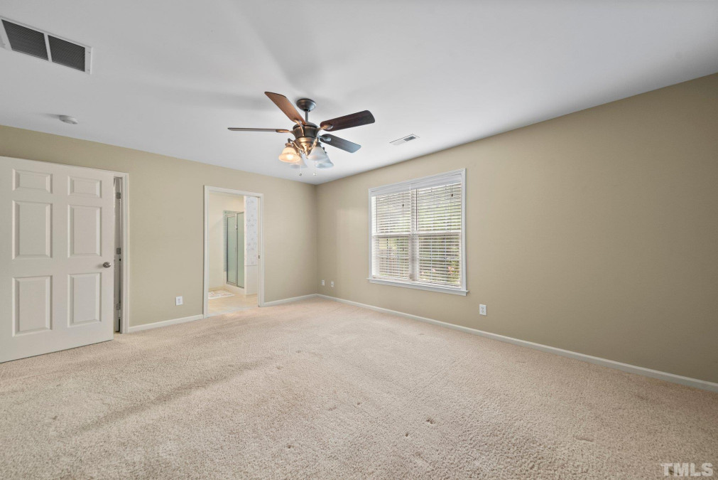 1336 Coppergate Trl Burlington, NC 27215