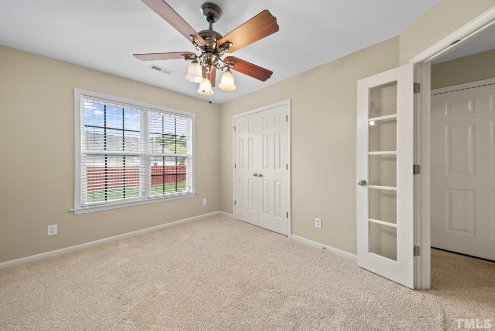 1336 Coppergate Trl Burlington, NC 27215