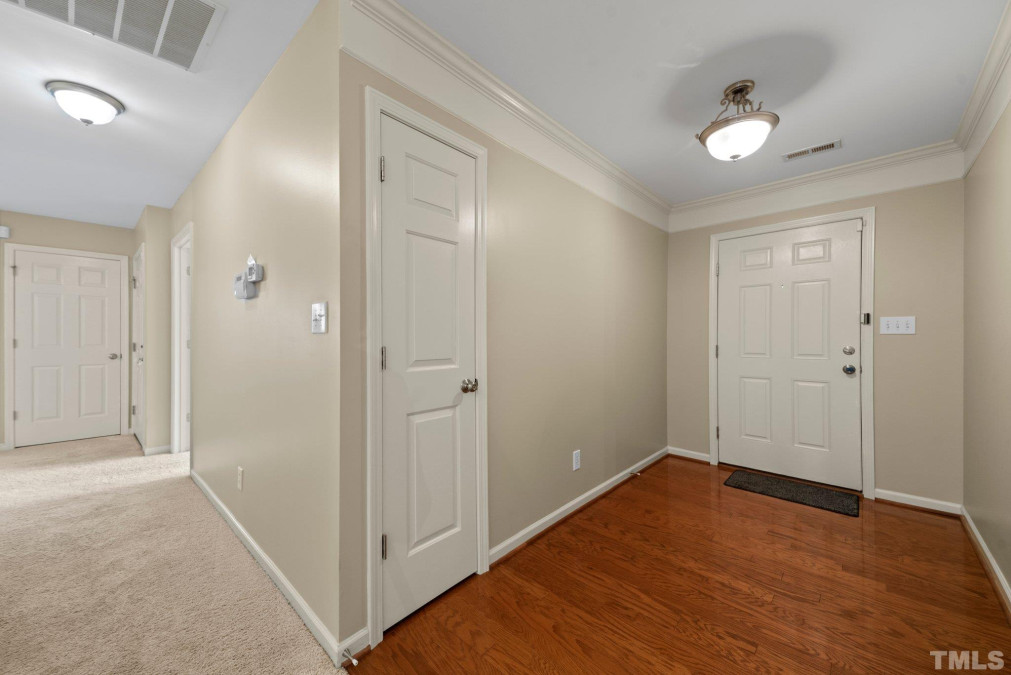1336 Coppergate Trl Burlington, NC 27215