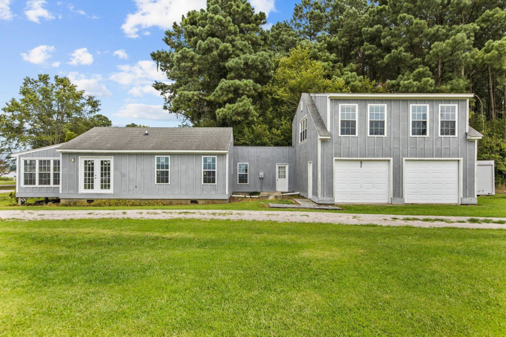 195 Robert Cox Rd Bath, NC 27808