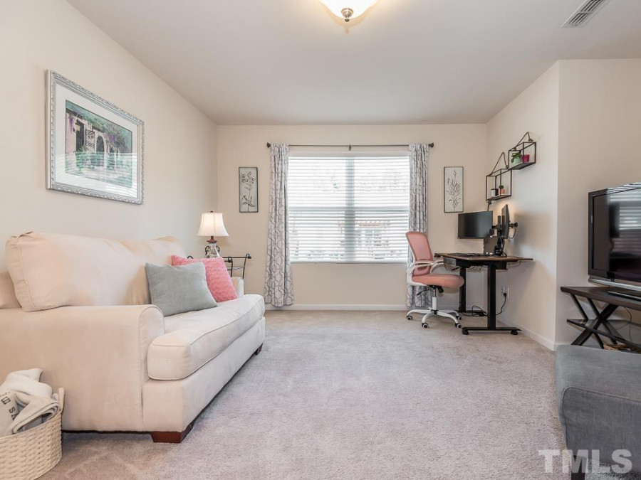 3957 White Kestrel Dr, Raleigh, NC 27616 Raleigh Realty