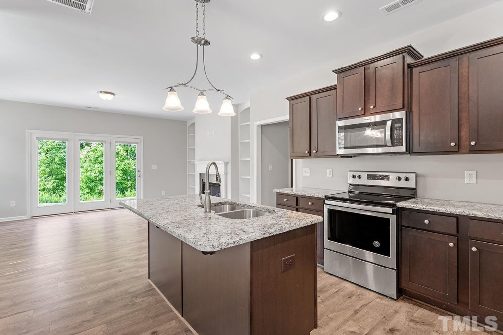 129 Hansen Rn Clayton, NC 27527