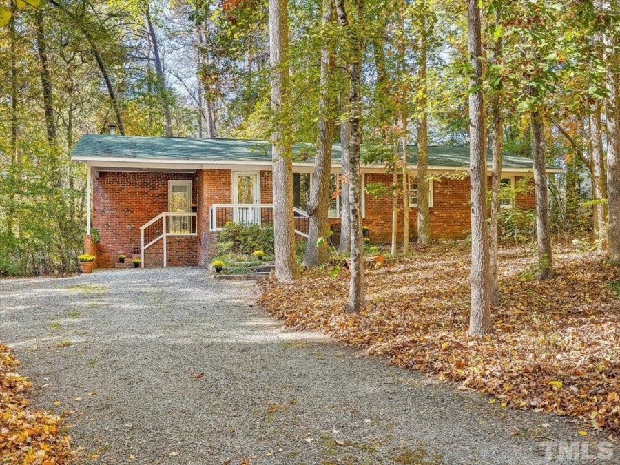 1308 Brookfield Dr Chapel Hill, NC 27516