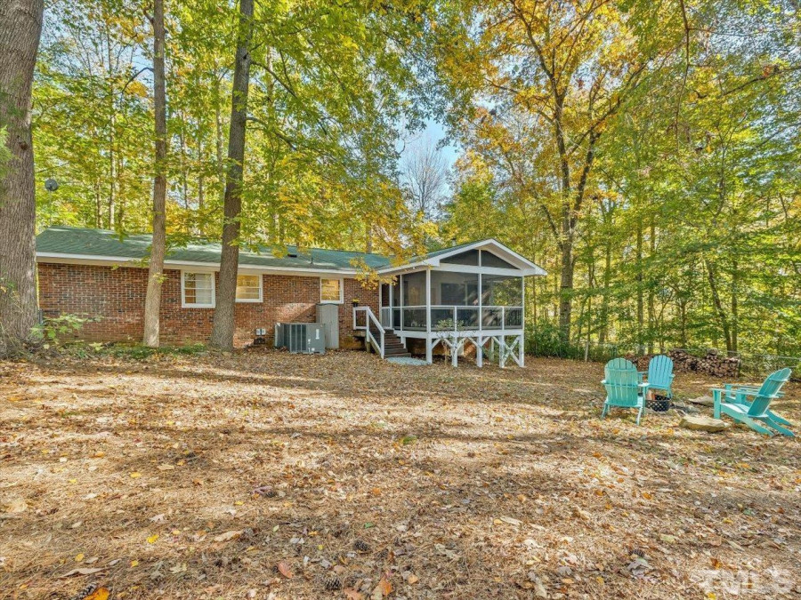 1308 Brookfield Dr Chapel Hill, NC 27516