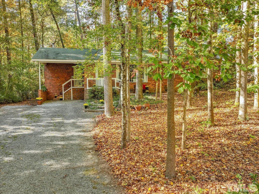 1308 Brookfield Dr Chapel Hill, NC 27516