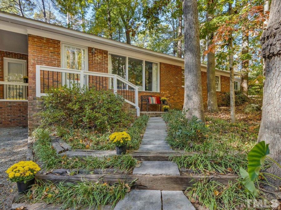 1308 Brookfield Dr Chapel Hill, NC 27516
