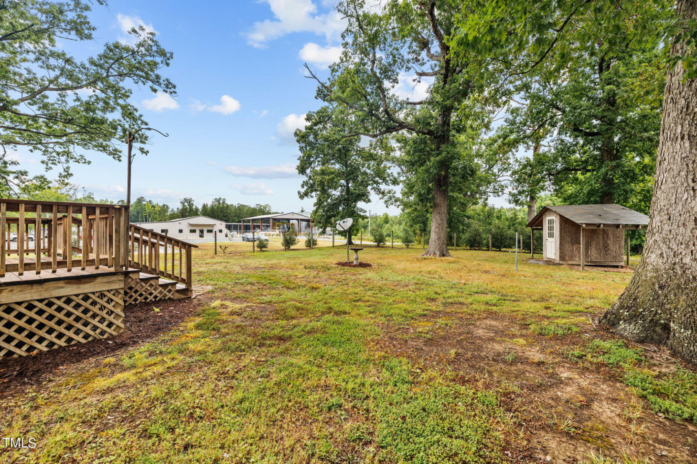 60 Lancaster Dr Goldston, NC 27252