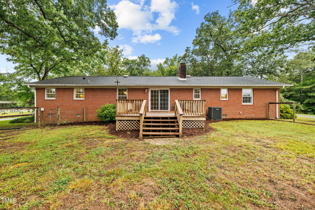 60 Lancaster Dr Goldston, NC 27252