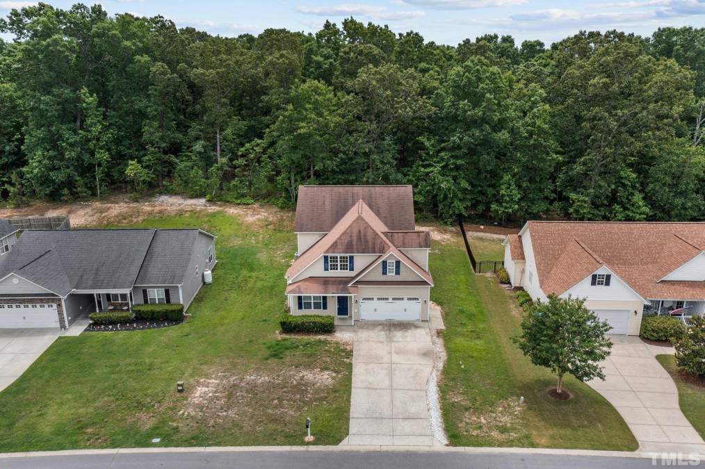 412 Joneshaven Dr Fuquay Varina, NC 27526