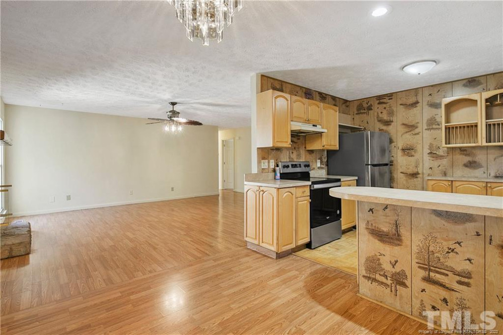 6853 Kingsgate Dr, Fayetteville, NC 28314 Raleigh Realty