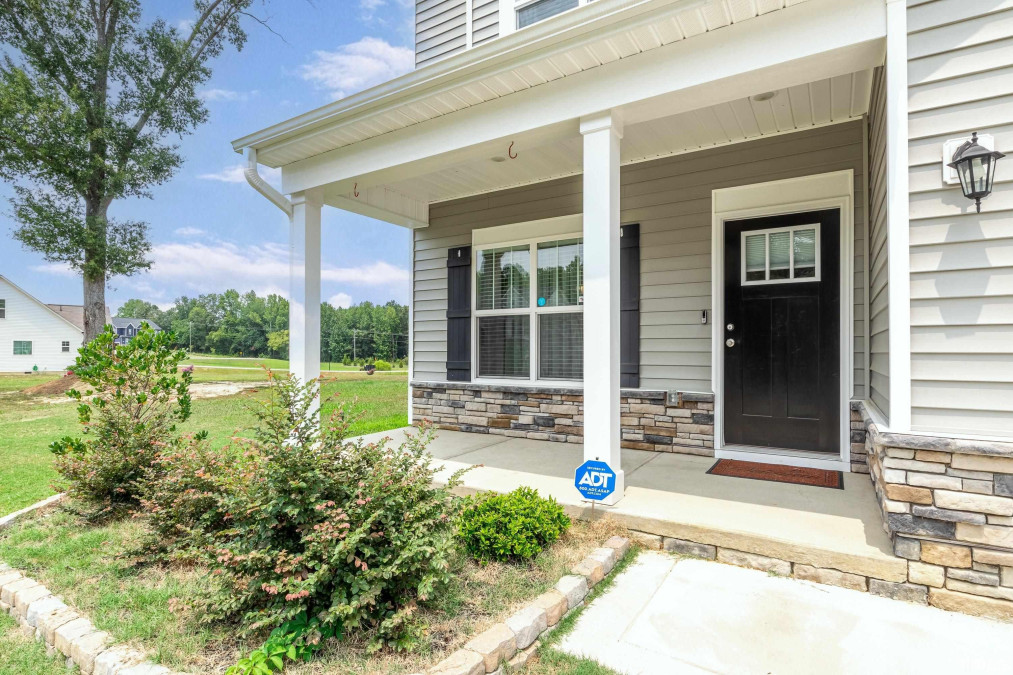 89 Berg St Smithfield, NC 27577