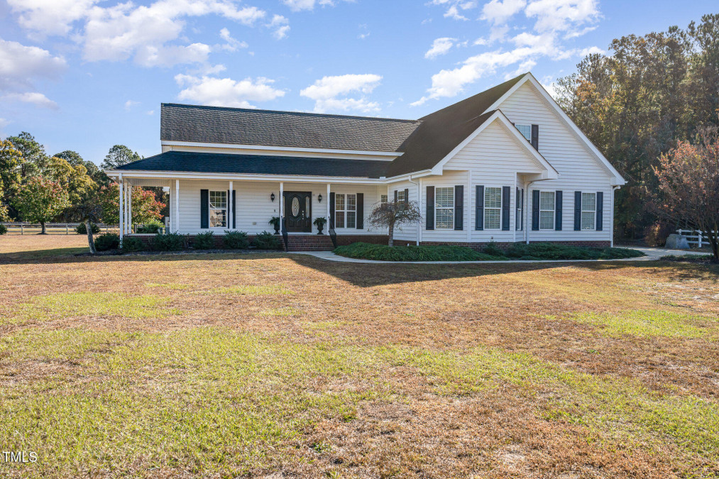 29 South Oak Ln Dunn, NC 28334