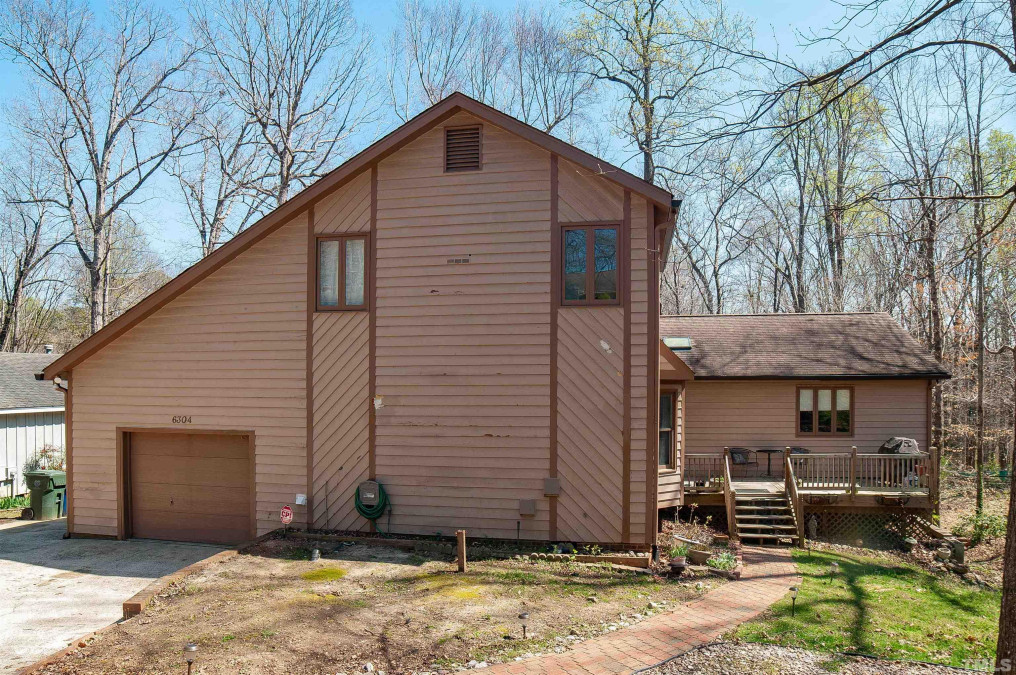 6304 Rushingbrook Dr Raleigh, NC 27612
