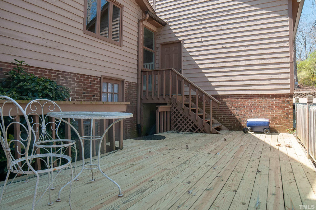 6304 Rushingbrook Dr Raleigh, NC 27612