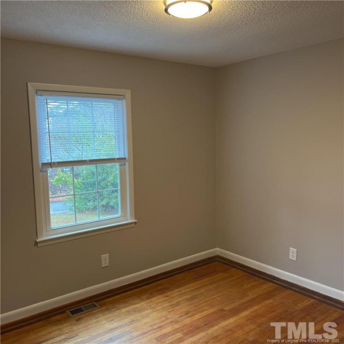 2620 Dinsmore Dr, Fayetteville, NC 28306 Raleigh Realty