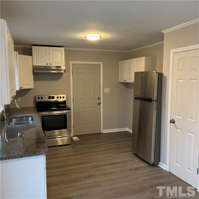 2620 Dinsmore Dr, Fayetteville, NC 28306 Raleigh Realty