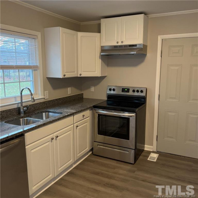 2620 Dinsmore Dr, Fayetteville, NC 28306 Raleigh Realty