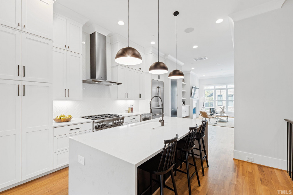 2101 Oberlin Village Dr, Raleigh, NC 27605 Raleigh Realty