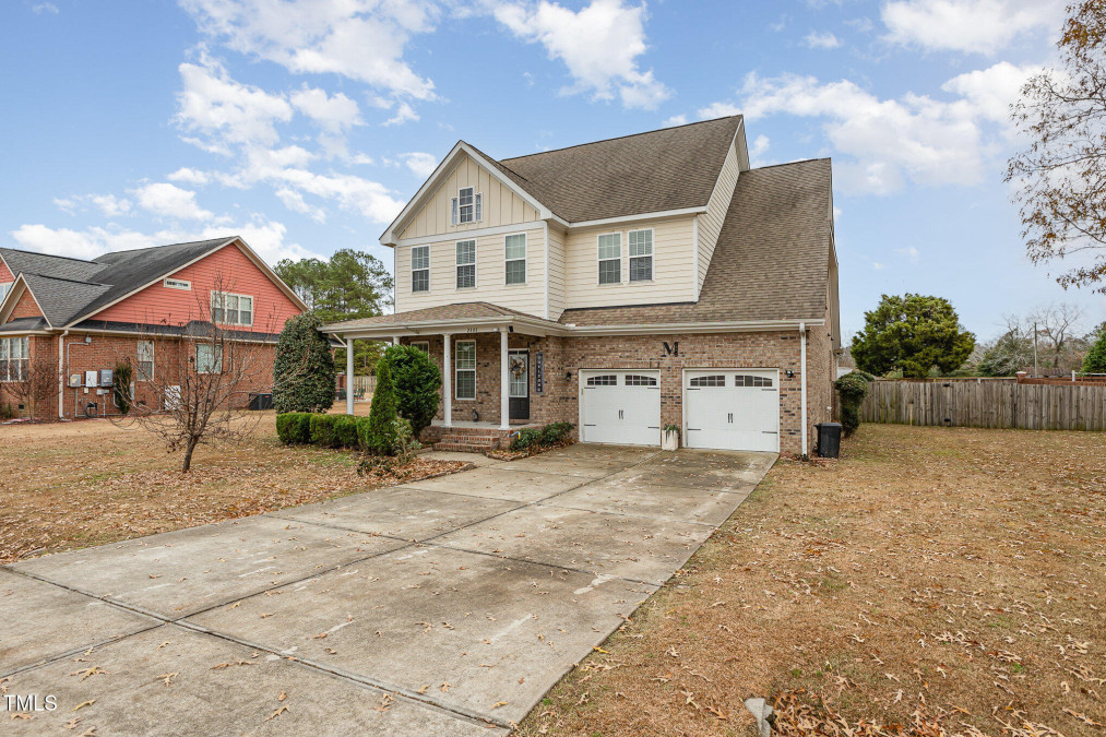 2808 Sand Trap Ln Hope Mills, NC 28348