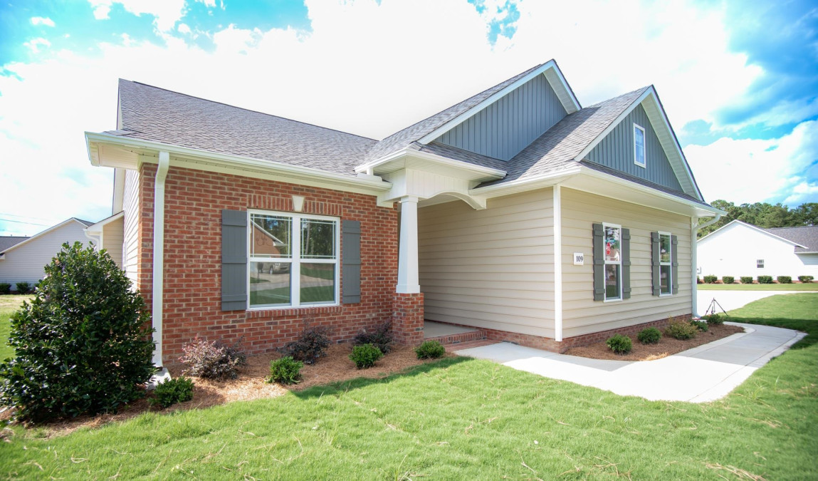 109 Beaufort Cir Dunn, NC 28334
