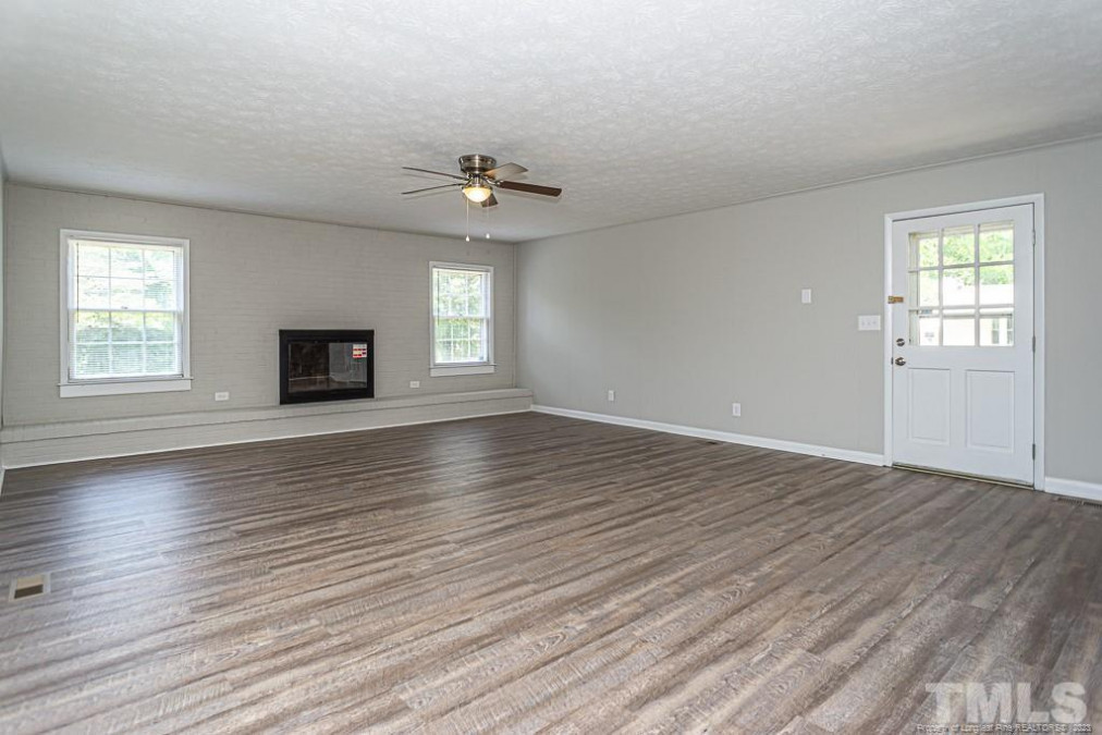 1108 Bingham Dr, Fayetteville, NC 28304 Raleigh Realty